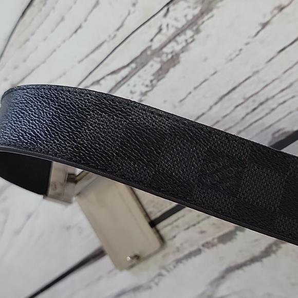 Louis Vuitton Reversible Belt - Picture 4 of 6